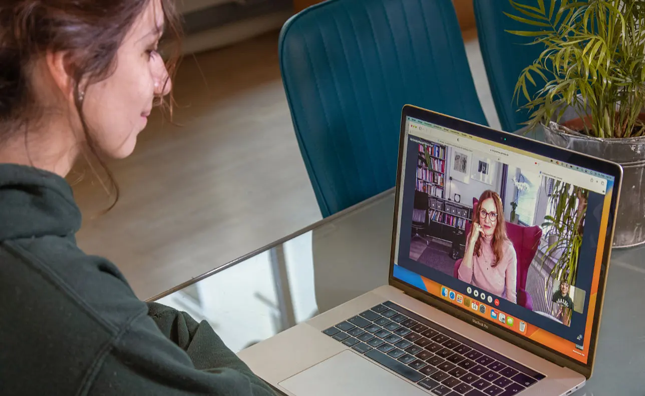 Onlineberatung per Videosprechstunde bei Patricia Bust